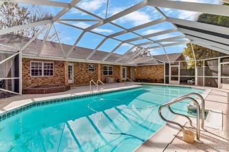 411 Bunker Hill Dr