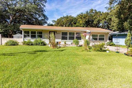 5607 Fairview Dr
