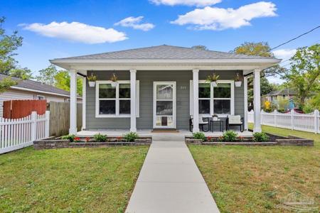 301 Dwight Ave