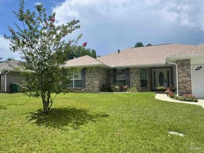 1006 Lake Aire Dr