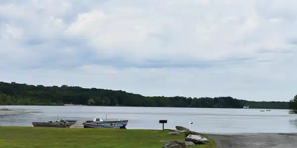 L8 B6 S3 'East Lake Dr