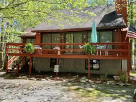 180 Parkwood Dr
