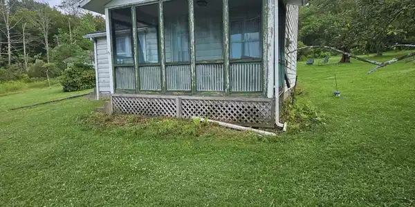 194 Como Road