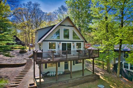 145 S Pond Circle