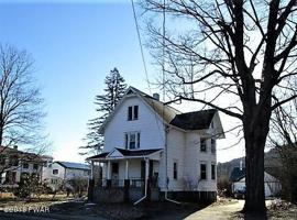 38 Main St