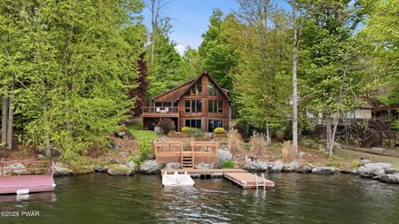 1206 Lakeview Drive W
