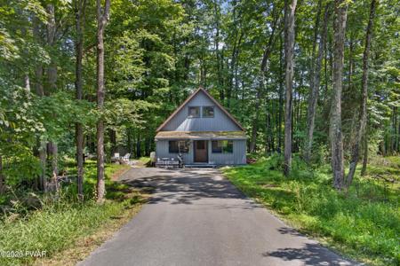 90 Lakeview Drive