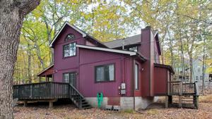 109 Peacock Ct