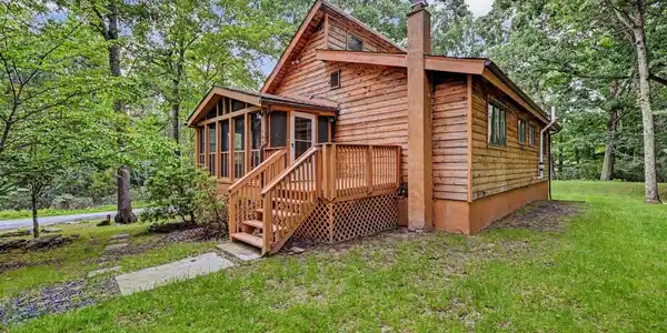 185 Maple Drive