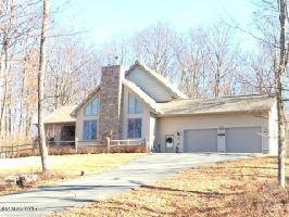 121 Lillypad Ln