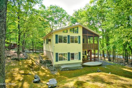 161 S Pond Circle