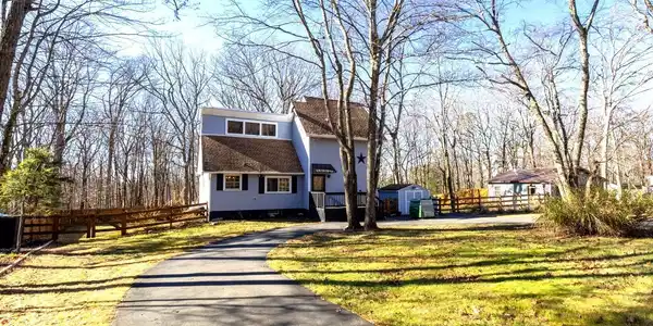 137 Stonehenge Road
