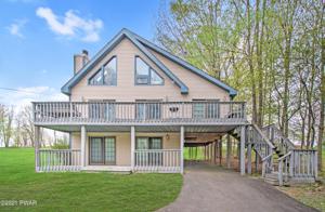37 Forest Ln