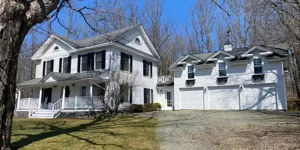 399 Como Rd