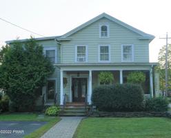 107 E George St
