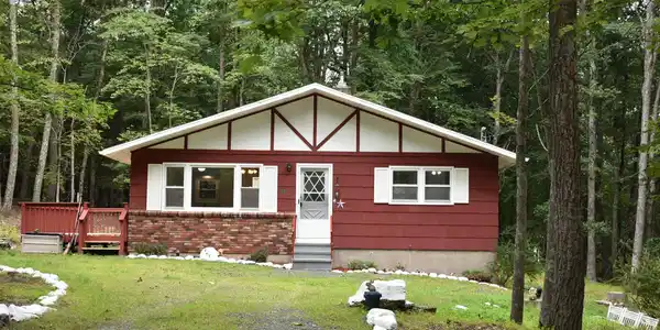 103 Garret Ct