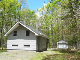121 White Tail Cir