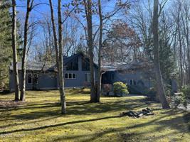 127 Burning Tree Dr