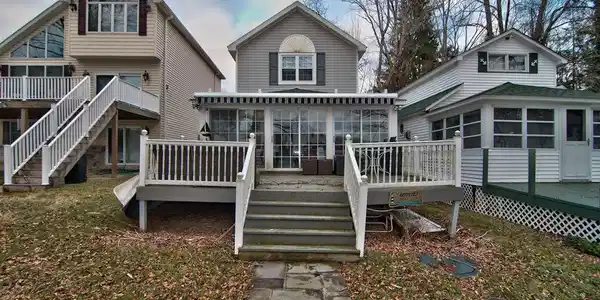 120A Blue Bird Ln