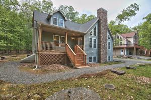 104 Heritage Dr