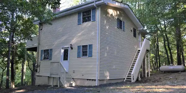 100 Mockingbird Ct