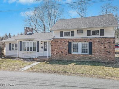 209 E Apple Alley