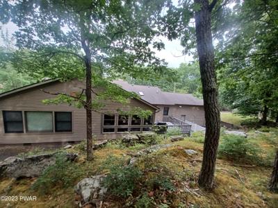 205 Fetlock Dr
