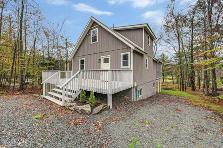 23 S Fairway Drive