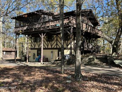 101 Bear Trap Mountain Road