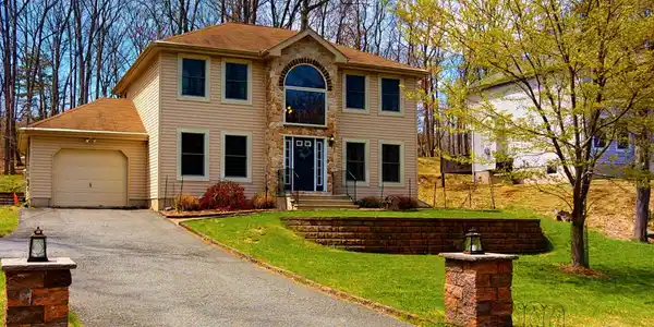 249 Ridge Dr