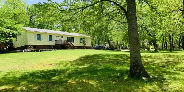 128 Pear Ln