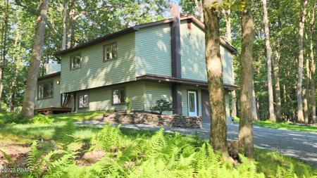 105 Spruce Lake Dr