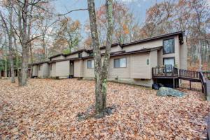 124 A & B Twin Rivers Rd