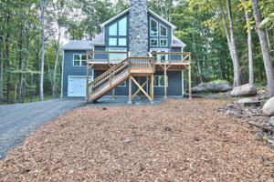 119 Andiron Way