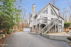 175 Lakeview Drive W