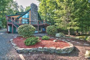 1204 W Lakeview Dr
