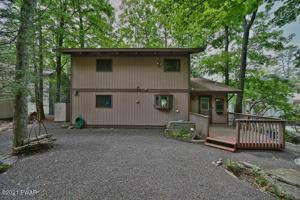 39 Roamingwood Ct