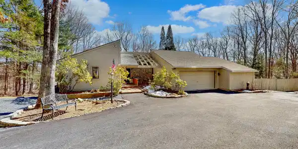 153 Southwynd Dr