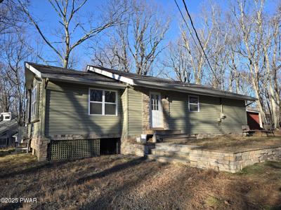 214 Mapleridge Drive