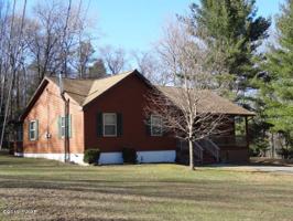 24 Meadows Dr