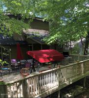 111 Thornwood Ter
