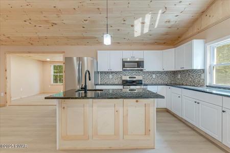106 Edgewater Drive