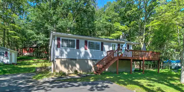 119 N Ridge Dr