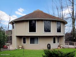 18 Meadowview Dr