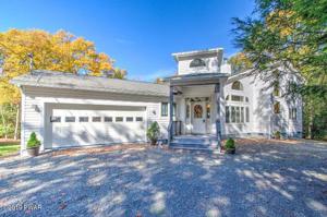 142 Eisenhower Dr