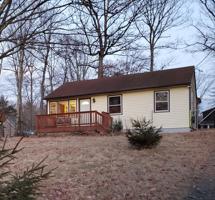 131 Edgewater Dr