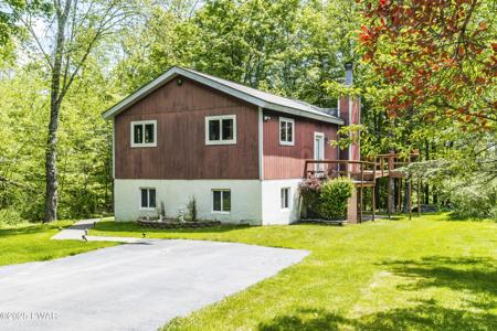 31 Woodridge Drive