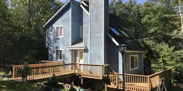 123 Stonehenge Rd