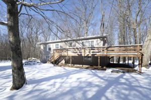 74 Hummingbird Ln