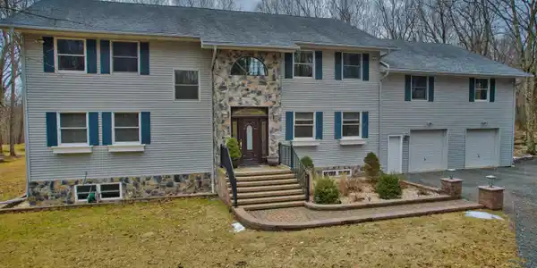 126 Apache Drive